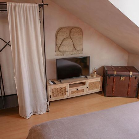Cozy Apartment In The Heart Of The Historic City 브라티슬라바 외부 사진